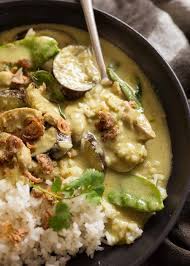 Add the fish sauce, sugar, and basil leaves. Thai Green Curry Recipetin Eats