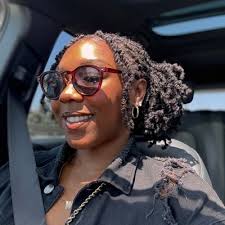 Teahna Daniels OLY (@_teahnad)