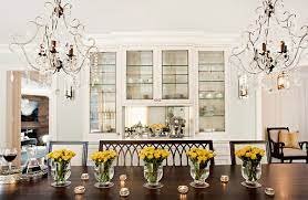 Whether you are simply entertaining guests, or you need some wedding centerpiece ideas. 20 Ideas To Use Flower Centerpieces In The Dining Table Home Design Lover