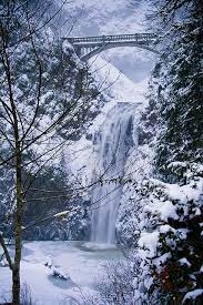 The multnomah falls lodge opening hours are from 9 am to 6 pm. Pin By Beth Beyer On Winter Winter Scenery Winter Landscape Winter Scenes