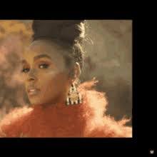 Monae Taylor's Instagram, Twitter & Facebook