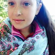 Ella Roscoe's Instagram, Twitter & Facebook