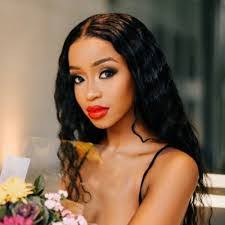 Erica Riddick's Instagram, Twitter & Facebook