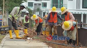 Program rehiring yang dijalankan oleh jabatan imigresen malaysia (jim) dilaksanakan bagi memberi permit kerja kepada pati secara sah bagi memenuhi sektor pekerjaan yang dibenarkan iaitu sektor perkilangan, pembinaan, perladangan, pertanian dan perkhidmatan. Program Rehiring Pati Tamat 30 Jun