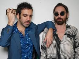 Colapesce e dimartino saranno in concerto a torino nel 2020 con il loro primo tour insieme che li vedrà impegnati nei teatri delle più grandi città italiane per presentare il loro primo disco di. Sanremo 2021 Colapesce E Dimartino Musica Leggerissima E Un Brano Contro La Depressione Corriere It