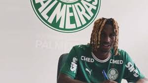 Palmeiras acerta contratação de jovem português para a base