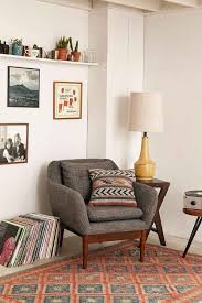 Kimi insanlar okuma yaparken veya çalışırken beyaz ışık tarcih etmektedirler. En Iyi Ev Dekorasyonu Icin Aydinlatma Ipuclari Tuyolari Ve Aydinlatma Cozumleri Estetikev