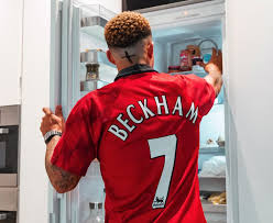 €45.00m* feb 13, 1994 in moordrecht, netherlands. Memphis Depay Tells Twitter He Feels Like David Beckham