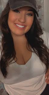 Miranda Cline (@mlcline)