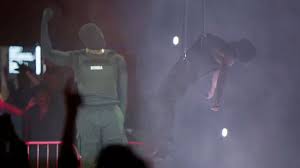 It's album cover on spotify and apple music is a black square. Watch Kanye West Levitate At Donda Album Release Event Youtube