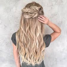 From playing with accessories to ponytails with a twist, keep scrolling for our favorite easy hairstyles for long hair. 20 Long Hairstyles You Will Want To Rock Immediately