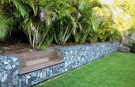 Gabionenzaun Ideen 30 Varianten Aus Stein Holz Und Glas Mauer Terrasse Modern Garten Rost Metall Muster Sichtschutz Garten Gabionenzaun Banke Garten