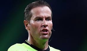 Danny makkelie (born 28 january 1983) is a dutch football referee. Refereeing World Referee Makkelie Relishing Big Cologne Date