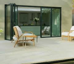 Glas Faltture Von Der Kuche Auf Die Terrasse Fenster Schmidinger Glasschiebetur Fenster Und Turen Schiebetur Glas