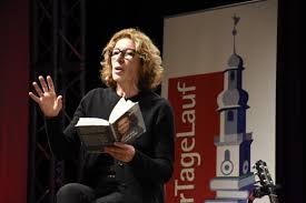 Adele neuhauser with award during the romy award at hofburg vienna on april 22, 2017 in vienna, austria. Tatort Kommissarin Ohne Staralluren N Land