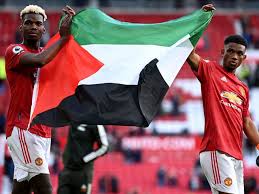 Manchester united midfielder paul pogba became the latest footballer to display the palestinian flag in a show of support as he paraded it around old trafford after the premier league game with fulham. Pogba Diallo Display Palestinian Flag After United Match Thescore Com