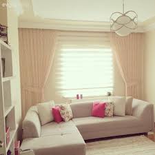 Gul Hanimin Ahsapla Sicak Bir Gorunum Kazanan Ozgun Ve Sik Evi Ev Gezmesi Oturma Odasi Tasarimlari Home Deco Oturma Odasi Fikirleri