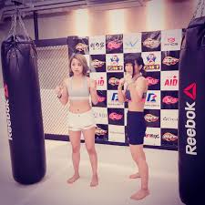 山崎桃子さんのインスタグラム写真 山崎桃子instagram 2017 9 10 25歳になりました 大好きな友達に囲まれて 沢山の人にお祝いして貰い 本当に私は幸せ者です 25年間の中で一番幸せな誕生日を 迎えることが出来ました 率先して計画してくれた 文月本当に