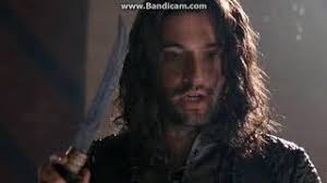 Tom ellis explains his portrayal of the devil in lucifer. Eres Un Hombre Cruel Cenred Youtube