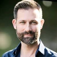 Daryl Amos's Instagram, Twitter & Facebook