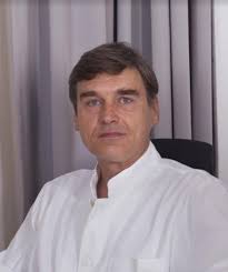 ZAUVIJEK S NAMA I U NAŠIM SRCIMA] Na današnji dan prisjećamo se našeg  dragog prijatelja i kolege. Dr. Maro Kerner rođen je na današnji dan.  Duboki trag ostavio je u našem Medifemu