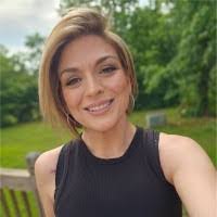 Jessica Gunn's Instagram, Twitter & Facebook