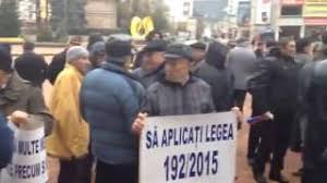 Astfel, potrivit actului normativ, persoana condusă la sediul poliției are dreptul de a fi. Greva Pensionarilor 1 Youtube