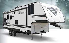 Travel trailer and 5th wheels differences: Top 7 Small 5th Wheel Trailers For Your Rv Adventures Trekkn Rving Camping Hiking