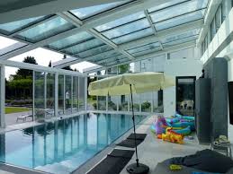 Wintergarten Mit Openair Schiebedach In Koln Objekt 1166 Das Glasschiebedach Wird Gerade Geoffnet Die Maximale Offnung Lie Outdoor Decor Outdoor Home Decor