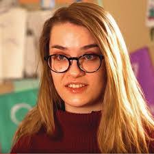 Heather Edlund's Instagram, Twitter & Facebook