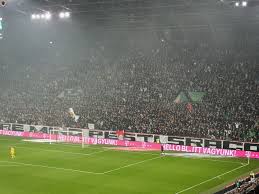 Follow the otp bank liga live football match between ferencváros and újpest fc with eurosport. Footballawaydays On Twitter Full Stand Of Ferencvaros Fans At Home To Ujpest Yesterday Fradi Ftc Ferencvaros