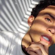 Pinterest It S Me Light Skin Boys Cute Lightskinned Boys Guys