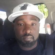 Monique Redding and Kalvosie Gaskin's Wedding Website