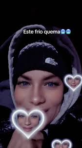 El frío hasta lo ojos me cambió😂😂#tres gorros#y  todavía#tengo#🥶🥶🥶🥶🥶Dame#Tu#quere#cariño😂😂