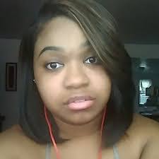 Stacie Sayles's Instagram, Twitter & Facebook