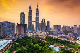 Malaysia juga punya segudang wisata yang menarik dan harus anda kunjungi saat anda berlibur di malaysia. 10 Destinasi Pelancongan Paling Banyak Dilawati Di Dunia