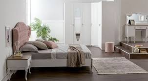Küçük yatak odaları için tek bir motifi tekrarlayın. Sakin Ve Sicak Kucuk Yatak Odasi Dekorasyonu Konfor Mobilya Blog