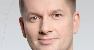 Daniel Bednarek za Michała Białońskiego szefem serwisu sportowego Interii