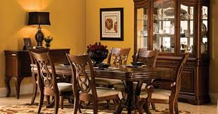 Vintage Traditional Dining Collection Design Tips Ideas Raymour And Flanigan Furniture Classic Dining Room Antique Dining Tables Furniture