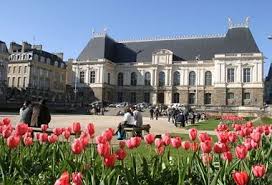 Le Parlement De Bretagne Le Plus Celebre Monument Rennais Loire France Rennes Brittany
