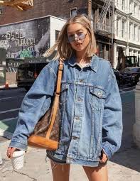 Damen Jeansjacke Modelle Und Kombinationen 2019 Jeansjacke Outfit 2019 Denim Women Jacket Outfits Fashion