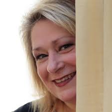 Amazon.com.au: Kate Davison: books, biography, latest update