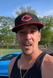 bruce cant even put 3-0