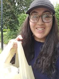 Hello everyone, good to be back after my holiday, I couldn't believe how  full the warehouse is, everyone has been working so hard. Amazing to see so  many parcels still arriving daily,