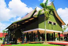 Sesudah rangkaian proses pencarian yang lumayan cukup panjang ketiga yaitu ruang masinding. Nama Nama Rumah Adat Di Indonesia Lengkap Gambar Dan Penjelasan