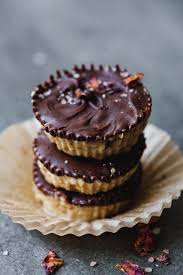 Crispy Chocolate Tahini Cups Sweet Breakfast Desserts Sweet Treats