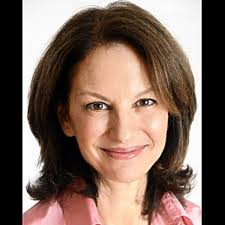 Laurie Weisman's Instagram, Twitter & Facebook