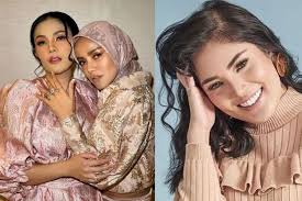 Suami dari penyanyi nindy ayunda, askara parasady harsono (berinisial aph) ditangkap polisi. Bak Sindir Telak Mantan Suaminya Usai Jadi Korban Kdrt Askara Parasady Harsono Nindy Ayunda Sentil Soal Musuh Sembari Foto Bareng Olla Ramlan Buatlah Musuhmu Iri Dan Mantanmu Menyesal