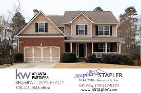 Home For Sale Jefferson Ga 4bd 2 5ba Full Basement Rocking Chair Front Porch Selling House Garden Tub