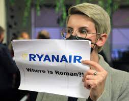 Waarschijnlijk is zijn neus gebroken Ryanair Ceo Says Belarus Plane Grounding Was State Sponsored Piracy